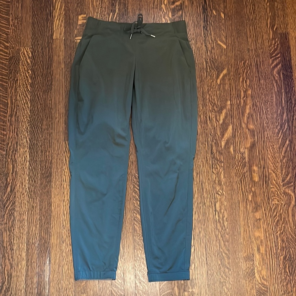 Athleta pants green size 2